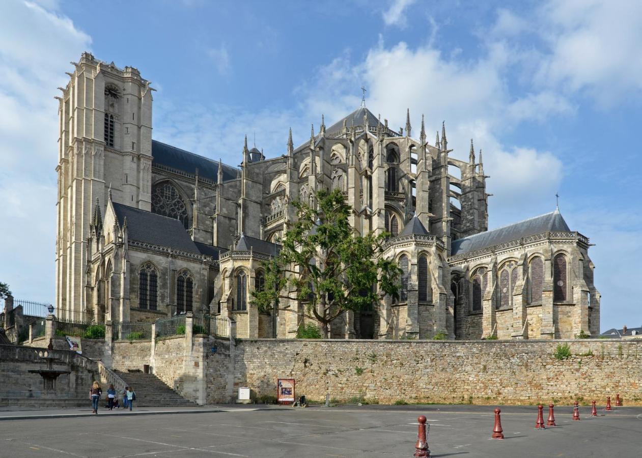 Le Mans - Au Calme - Stationnement Facile - Proche Centre Ville Et Gare Kültér fotó